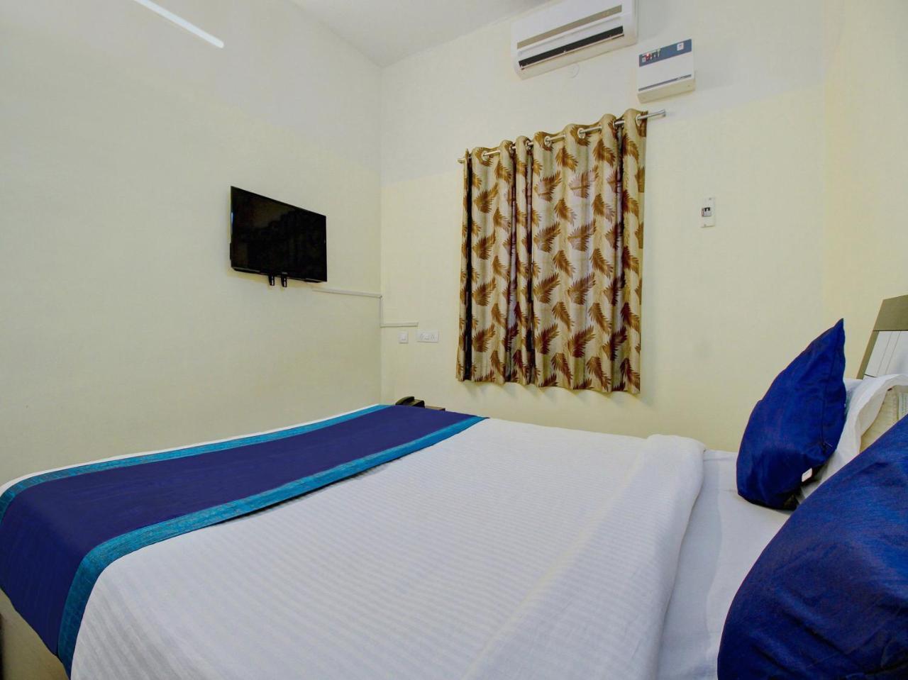 Hotel Oyo 1602 Galaxy Manor 3*