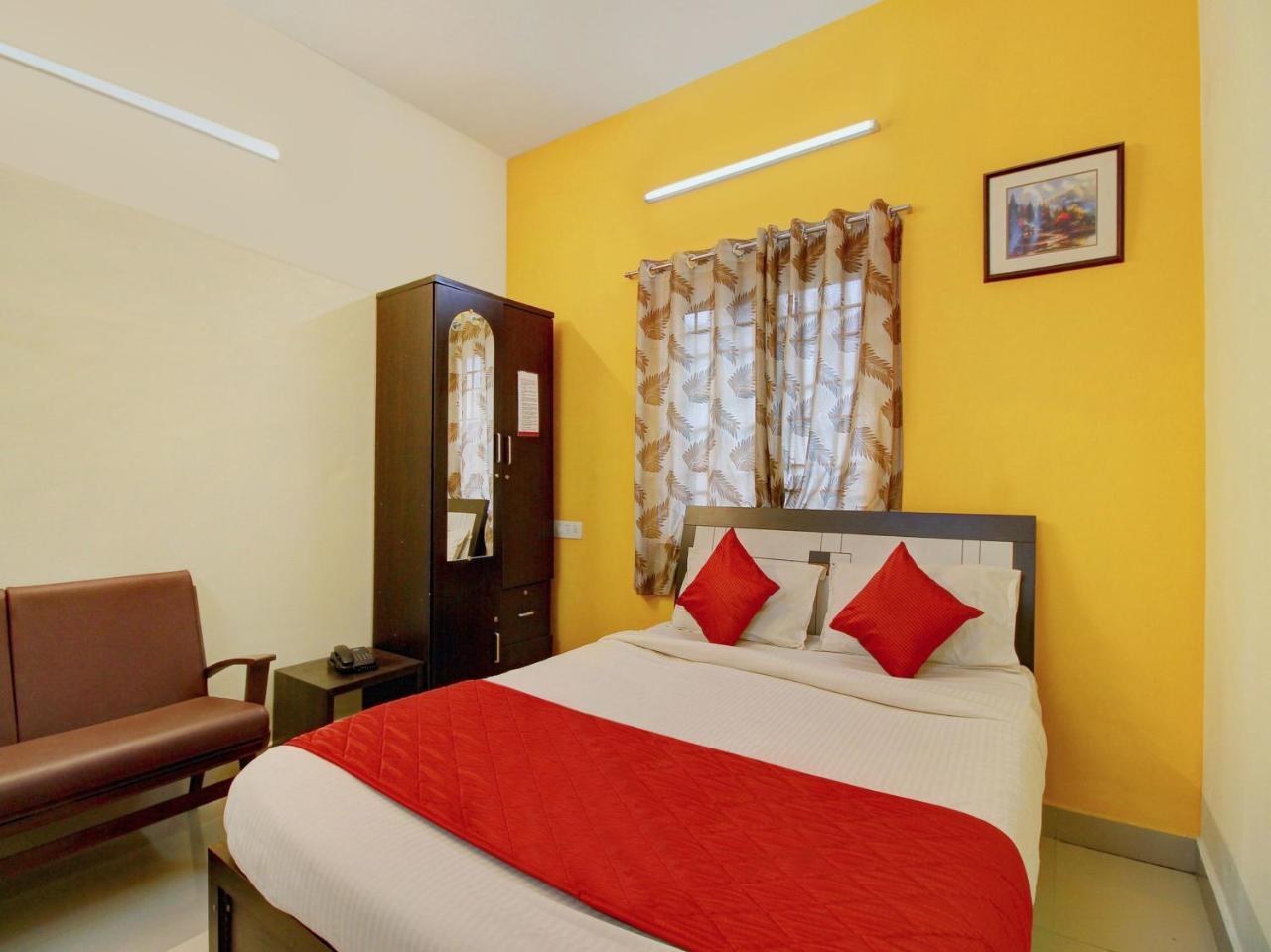 Hotel Oyo 1602 Galaxy Manor 3*
